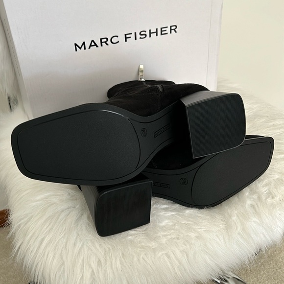 NWT, Marc Fisher blk suede bootie sz 8 1/2 - Picture 9 of 12